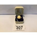 HALLMARKED 18CT GOLD SIGNET RING, H.G & S CHESTER, 9G