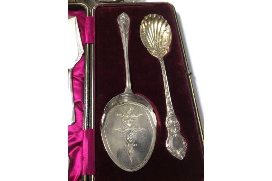 MIXED COLLECTION OF SILVER PLATED ITEMS - Image 6 of 9