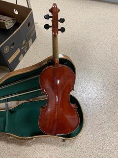 VINTAGE CASED VIOLIN COPY OF MAGGINI - Image 2 of 3