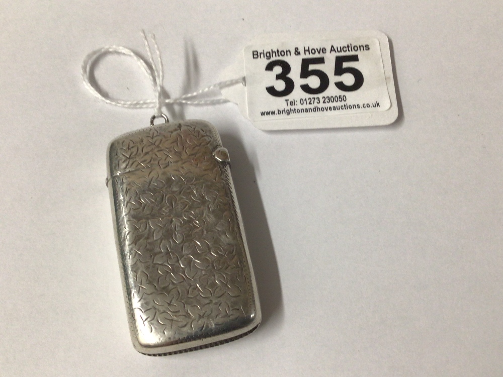 VICTORIAN HALLMARKED SILVER ENGRAVED RECTANGULAR VESTA CASE, 5.5CM 1899 BY JOHN GAMMAGE