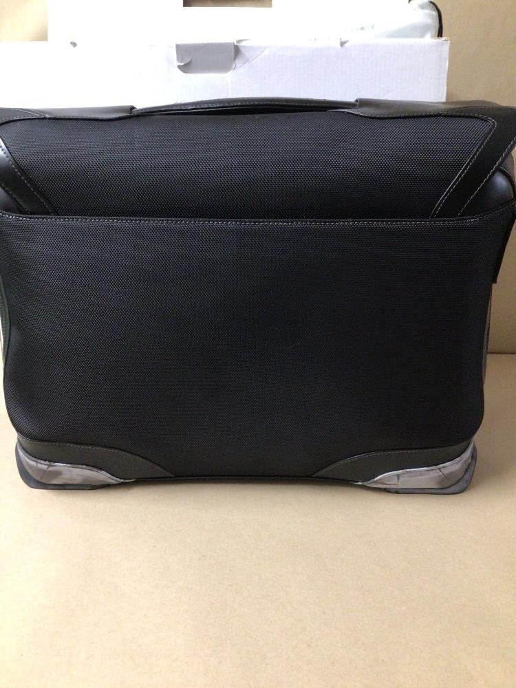 BOXED CASTELLI COMPUTER, ONE SECTION, BRIEFCASE (BLACK). WITH INNER PADDING, SHOULDER STRAP, AND - Image 3 of 5