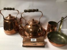 QUANTITY OF MIXED COPPER ITEMS, KETTLE, PAN, BOX, AND MORE