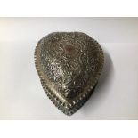 HALLMARKED SILVER HEART-SHAPED BOX, TOTAL WEIGHT 207 GRAMS