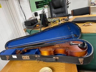 VINTAGE CASED VIOLIN