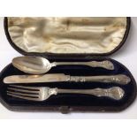 VICTORIAN HALLMARKED SILVER THREE PIECE CHRISTENING SET CASED 1858 JOHN EVANS II, 76 GRAMS