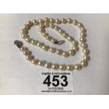 375 GOLD CLASP, WITH STRINGED PEARL NECKLACE, 22 INCH