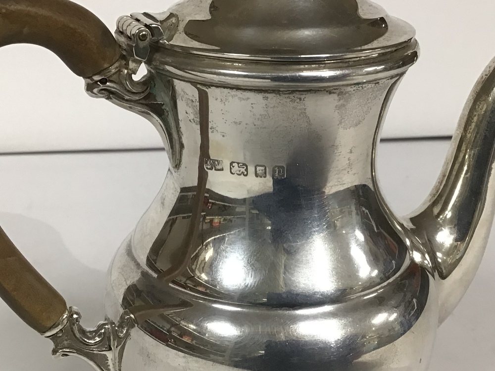HALLMARKED SILVER COFFEE POT BY MAPPIN AND WEBB LONDON,15.5CM, TOTAL WEIGHT, 221 GRAMS - Image 2 of 3