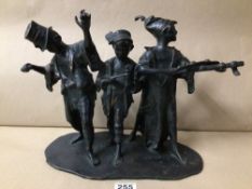 BRONZE FIGURAL GROUP IN THE STYLE OF FRANESCO DE MATTEIS 1852-1917, 43 X 30CM