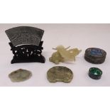A quantity of oriental collectables to include a carved jade figurine, two covered boxes and a