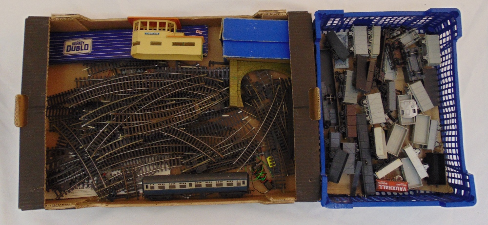 A quantity of playworn model railway to include coaches, trucks, track and accessories, some in - Image 2 of 2