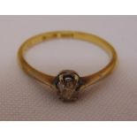 18ct yellow gold diamond solitaire ring, approx total weight 2.3g