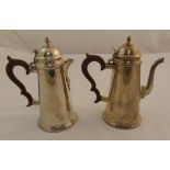 A hallmarked silver coffee pot London 1938 and hot water jug London 1910, approx total weight 1098g