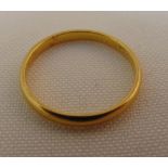 Yellow gold wedding band, gold tested 18ct, approx total weight 3.0g