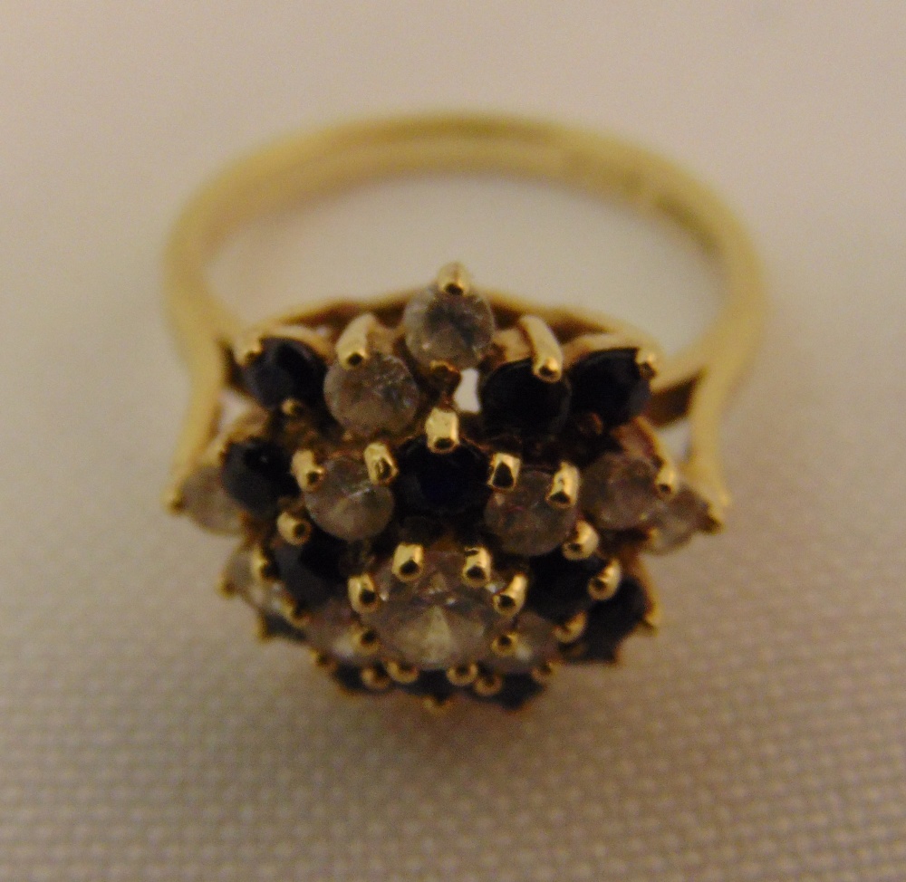 9ct yellow gold ring set with coloured stones, approx total weight 3.6g