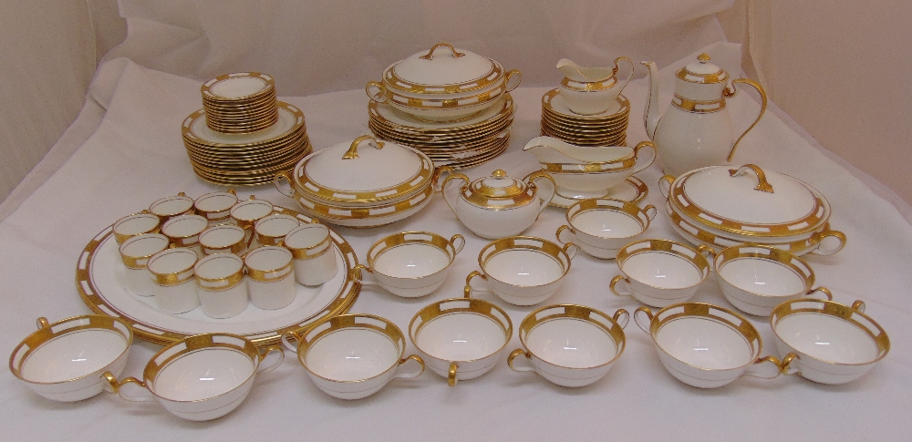 Aynsley Empress dinner and tea service to include plates, bowls, dishes, cups and saucers (82)