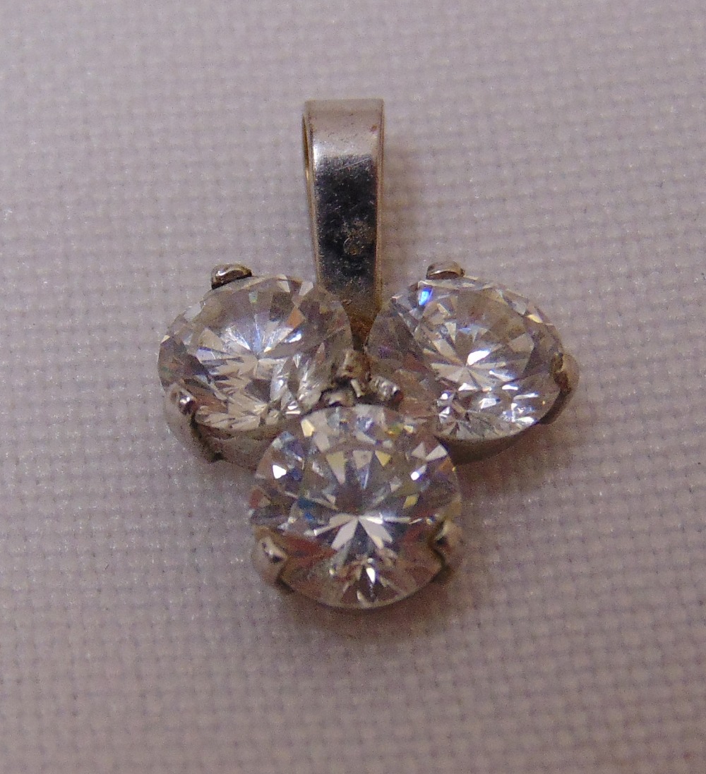 White gold and cubic zirconia pendant, gold tested 9ct, approx total weight 1.5g