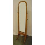 An Edwardian rectangular mahogany cheval mirror on four outswept supports, 163 x 41 x 44cm