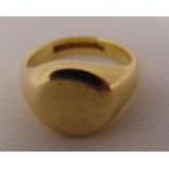 9ct yellow gold signet ring, approx total weight 11.5g