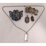A quantity of silver jewellery to include a necklace, bracelet and a belt buckle (5)