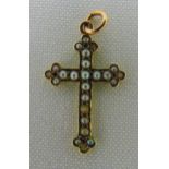 Victorian 15ct yellow gold and seed pearl crucifix with suspensory loop, approx total weight 1.4g