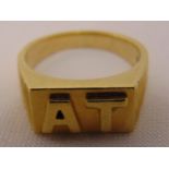 18ct yellow gold signet ring, approx total weight 13.2g