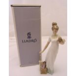 Lladro figurine Travelling Companions 010.06753, marks to the base, in original packaging, 34cm (h)