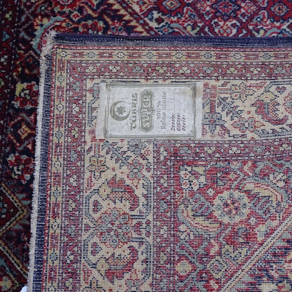 A red ground wool Persian design rug, 180cm x 90cm - Image 2 of 2