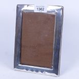 A 925 silver rectangular silver-fronted photo frame