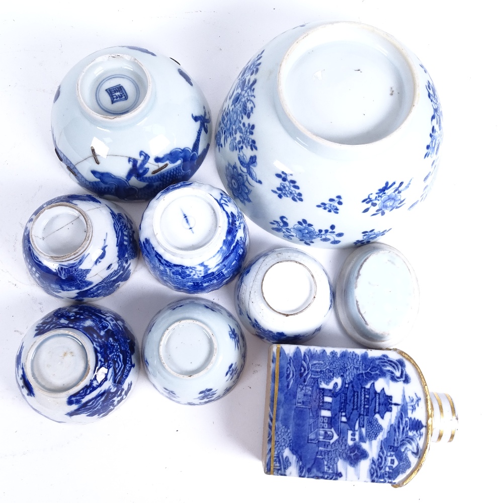 A group of Chinese blue and white ceramics, including gilded tea bowls and caddy, 18th century - Image 2 of 2