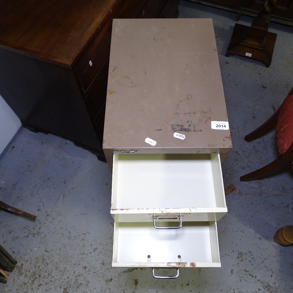 A Bisley metal 9-drawer filing cabinet - Image 2 of 2