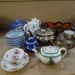 Various ceramics, including Colclough tea pot, Chinese blue and white rice bowls, Spode Christmas