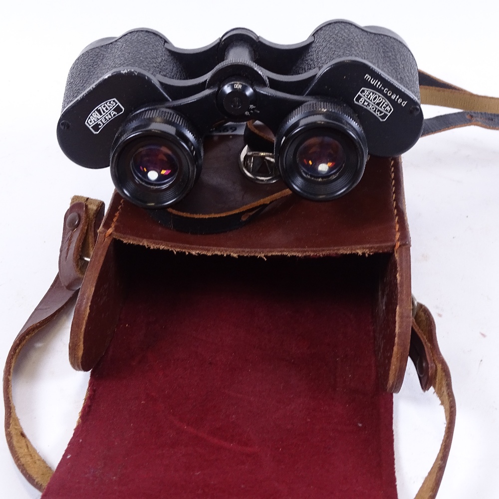 A pair of Carl Zeiss Jena Jenoptem 8 x 30 W binoculars, serial no. 6137184, cased - Image 2 of 2