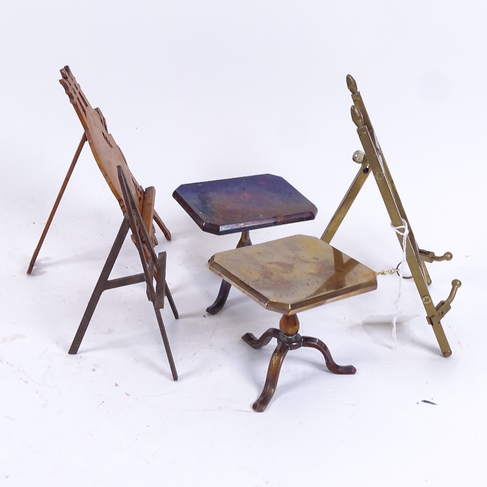 A pair of brass doll's house tilt-top tables, and 3 miniature easels, largest height 16cm (5) - Image 2 of 2