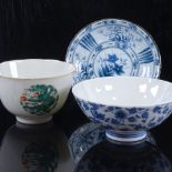 3 pieces of Oriental porcelain, comprising dragon decorated bowl, diameter 10cm, and 2 blue and
