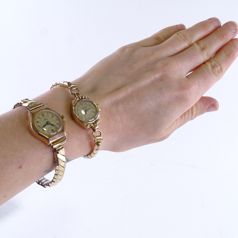 RENOWN - a lady's Vintage 9ct gold mechanical wristwatch, silvered dial with gilt eighthly Arabic - Image 4 of 5