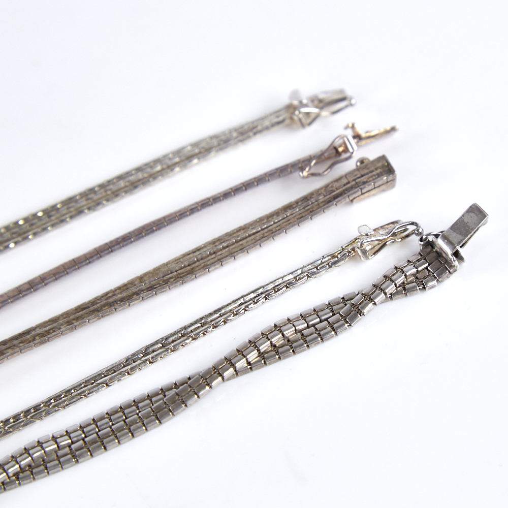 5 Danish silver multi-strand bracelets, all 20cm long, 49.4g total (5) All in very good original - Image 3 of 4