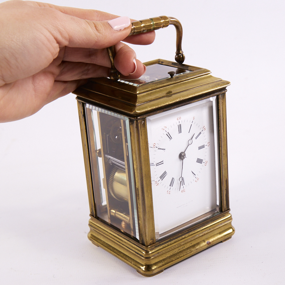 A 19th century brass-cased repeating carriage clock, white enamel dial with Roman numeral hour - Image 5 of 5