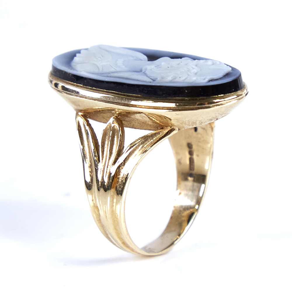 A large late 20th century 9ct gold relief carved hardstone cameo ring, depicting female profile, - Image 4 of 5
