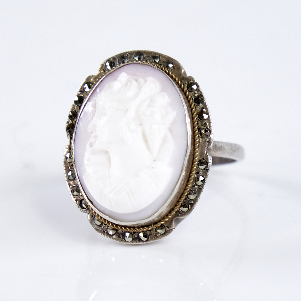 An early 20th century Continental silver relief carved pink coral cameo ring, surrounded by - Image 2 of 5