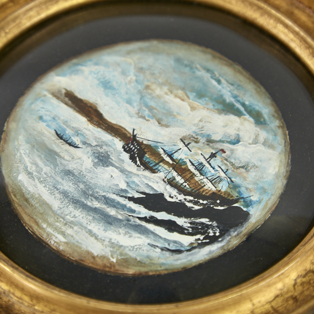 Miniature circular oil on board, shipwreck, unsigned, in gilt frame, frame diameter 6.5" Good - Image 6 of 8