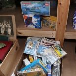 Various toy aircraft and planes, including Aviation Archive, Matchbox, and Novo (boxful)
