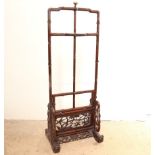 A Chinese rosewood Hongmu floor-standing rise and fall screen, bamboo style decoration, height 97cm