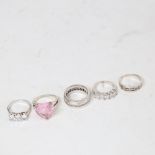 5 silver stone set rings