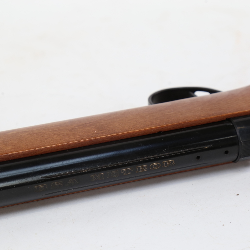 A BSA Meteor .22 calibre air rifle, break-barrel action, serial no. TH3970, overall length 105cm - Image 2 of 4