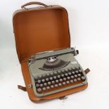 A Groma Gromina Retro portable typewriter