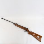 A BSA Meteor .22 calibre air rifle, break-barrel action, serial no. T32582, overall length 104cm