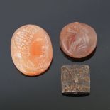 3 various natural carved hardstone seals, largest length 4cm (3)