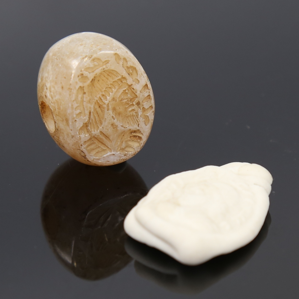 Roman agate pendant seal, intaglio carved head portrait of a man, 20mm x 16mm - Image 3 of 4