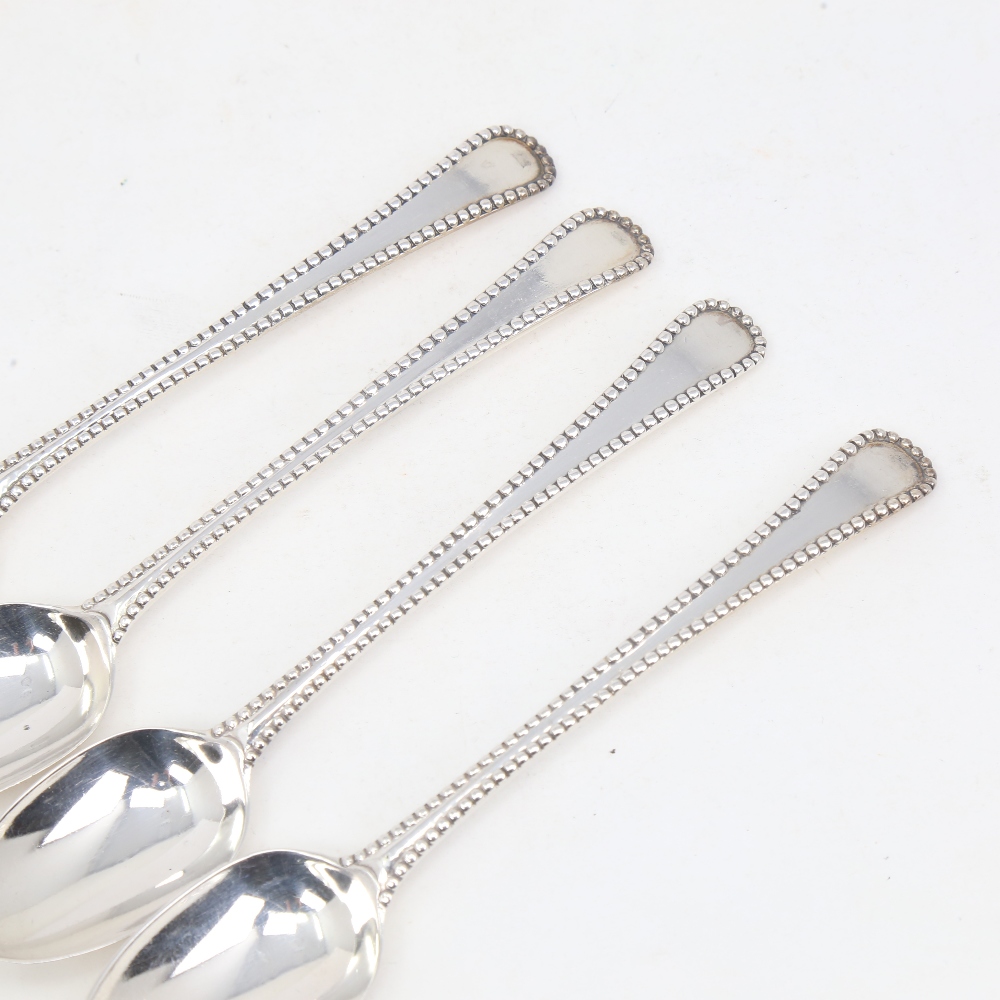 A set of 6 Georgian silver bead-edge teaspoons, indistinct hallmarks, length 13cm, 3.3oz total (6) - Image 4 of 5