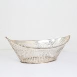 An Edwardian silver boat-shaped bread basket, pierced gallery, by Sibray, Hall & Co Ltd, hallmarks